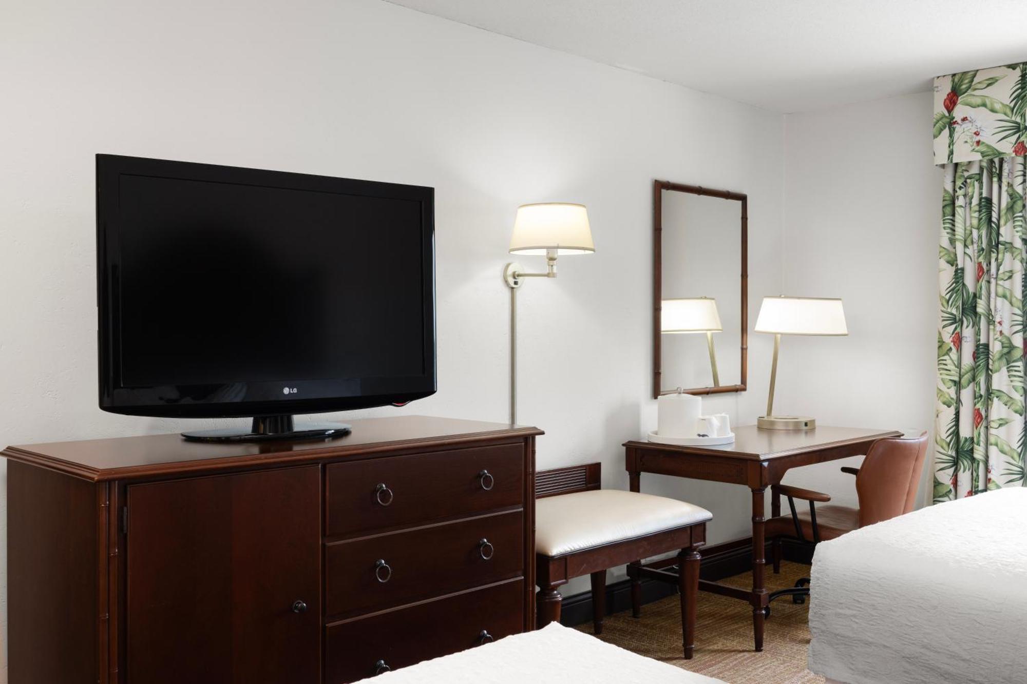 Hampton Inn & Suites San Juan Carolina Extérieur photo