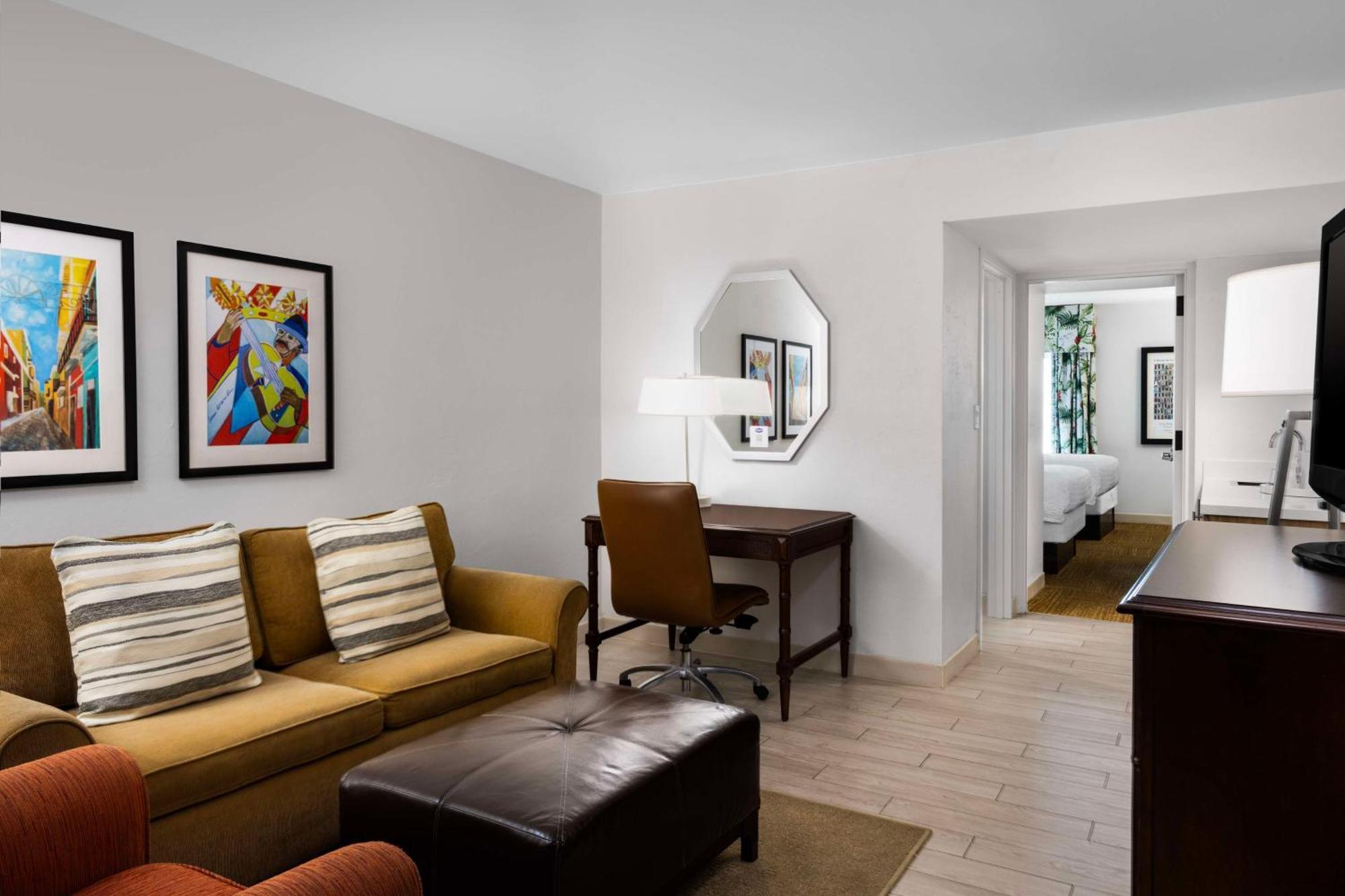 Hampton Inn & Suites San Juan Carolina Extérieur photo