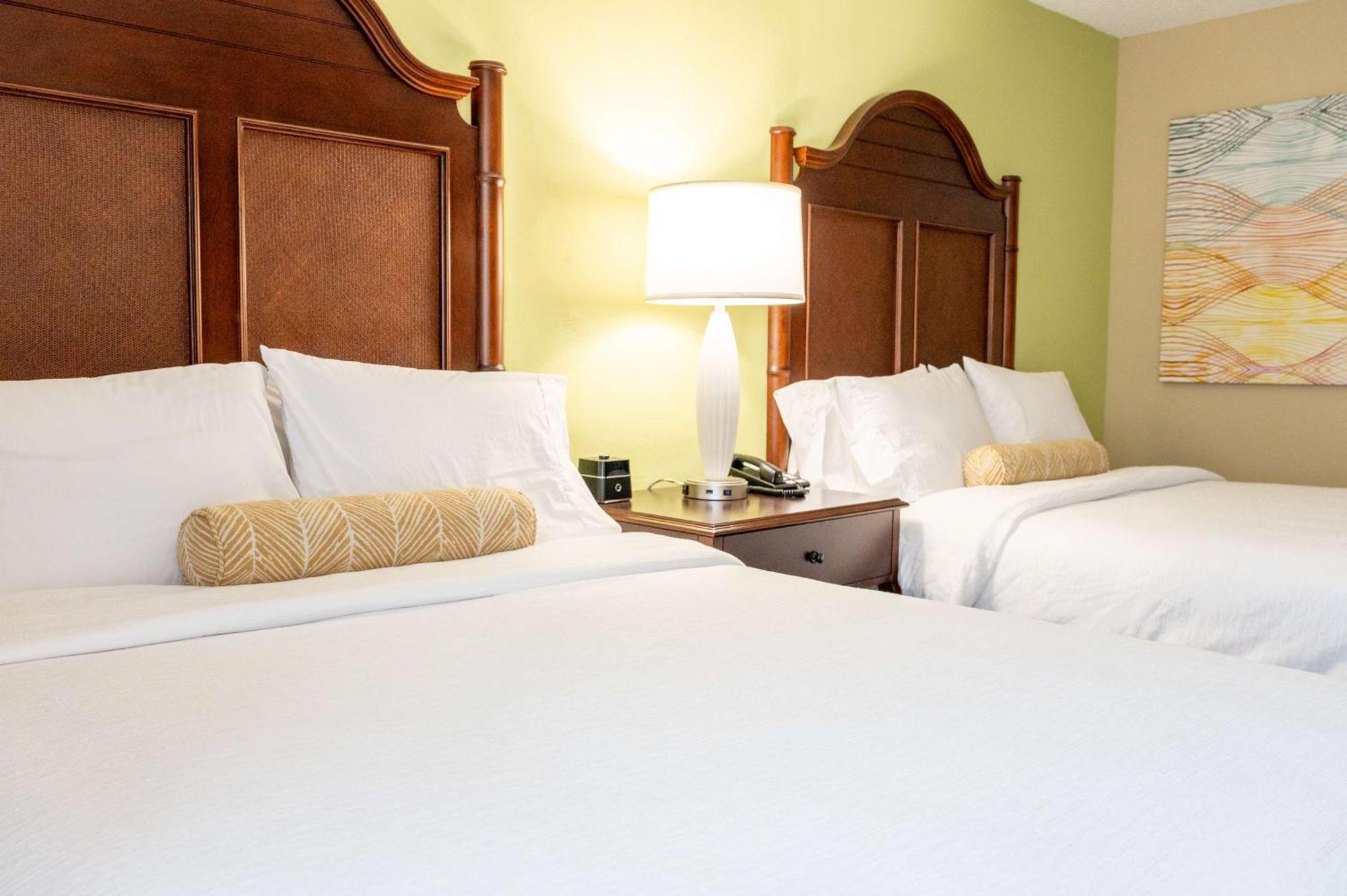 Hampton Inn & Suites San Juan Carolina Extérieur photo