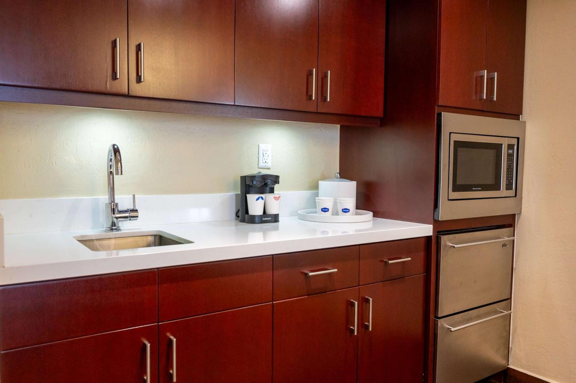 Hampton Inn & Suites San Juan Carolina Extérieur photo