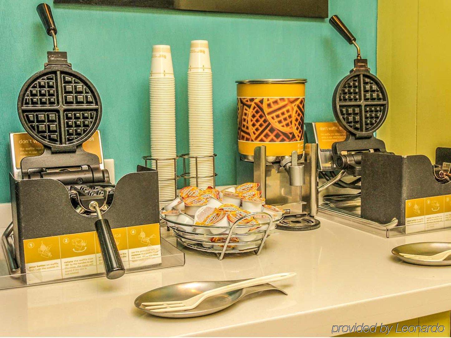 Hampton Inn & Suites San Juan Carolina Extérieur photo